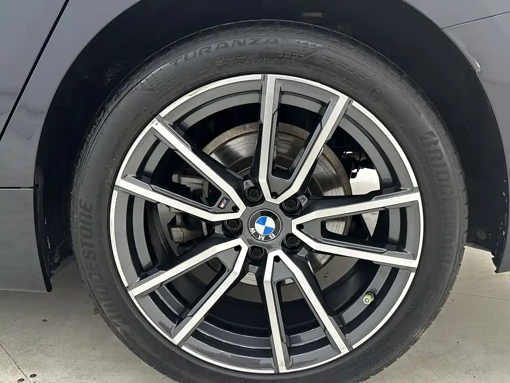 BMW 3 Series 2023 — фото 18