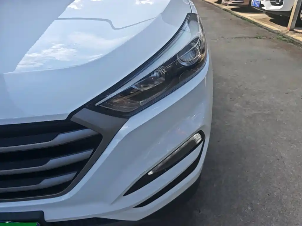 Hyundai Tucson 2017 — фото 24