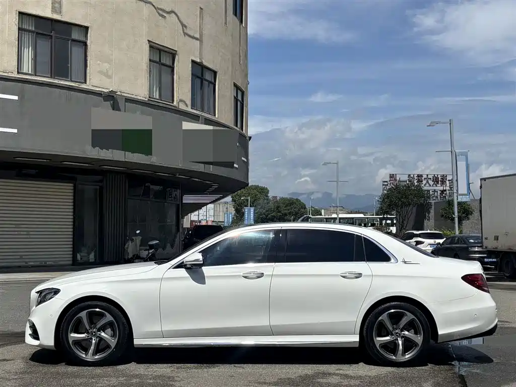 Mercedes-Benz E-Class 2018 — фото 3