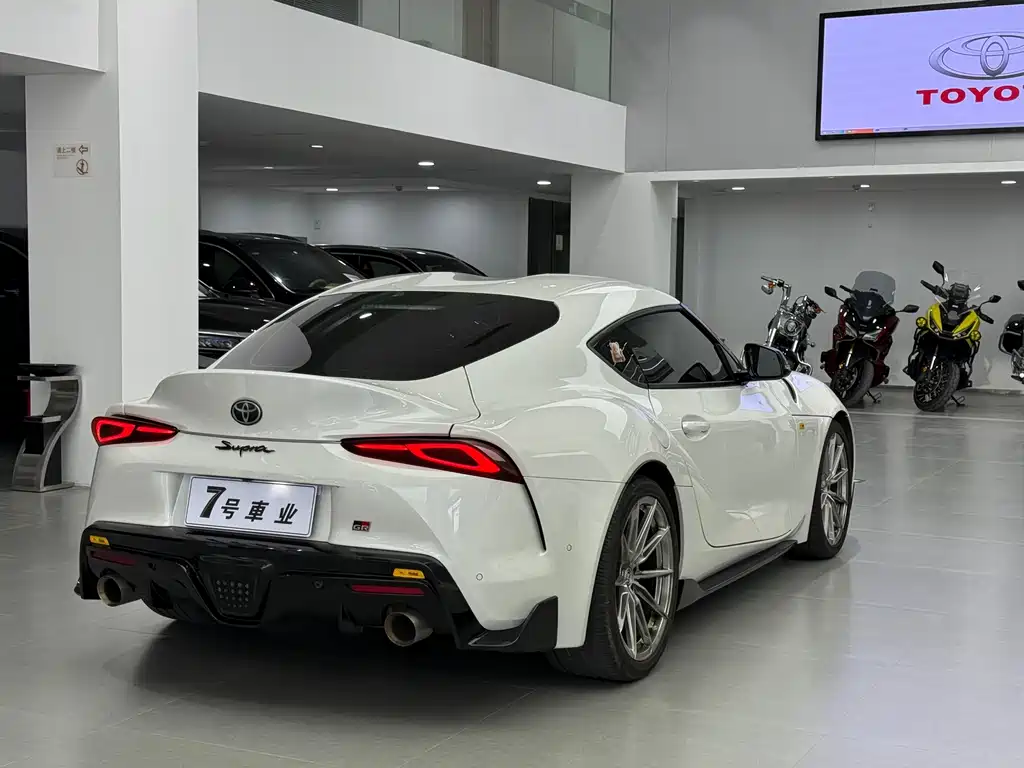 Toyota Supra 2022 — фото 12