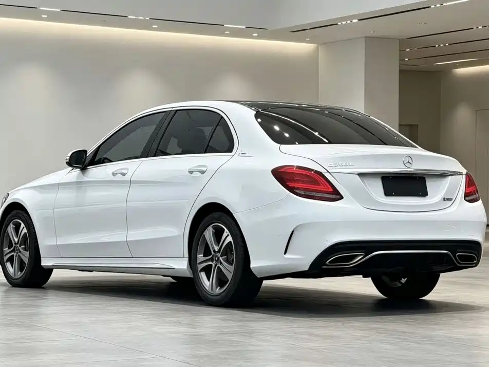 Mercedes-Benz C-Class 2019 — фото 8