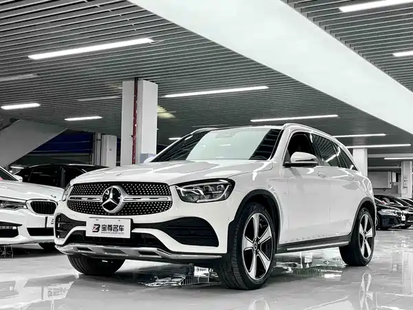 Mercedes-Benz GLC 2023