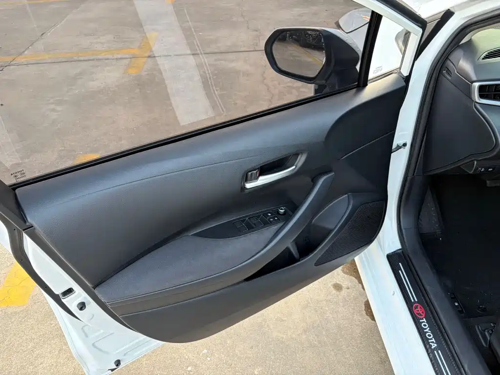 Toyota Corolla 2022 — фото 16
