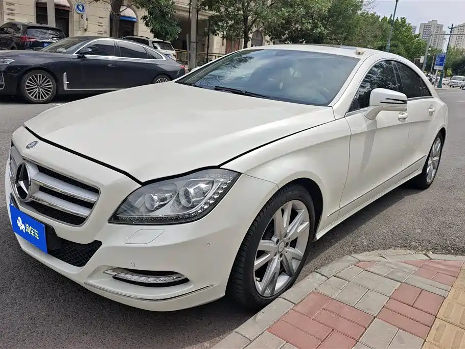 Mercedes-Benz CLS 2013 — фото 1