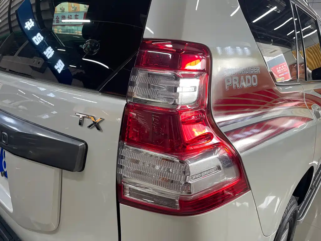 Toyota Prado 2016 — фото 12