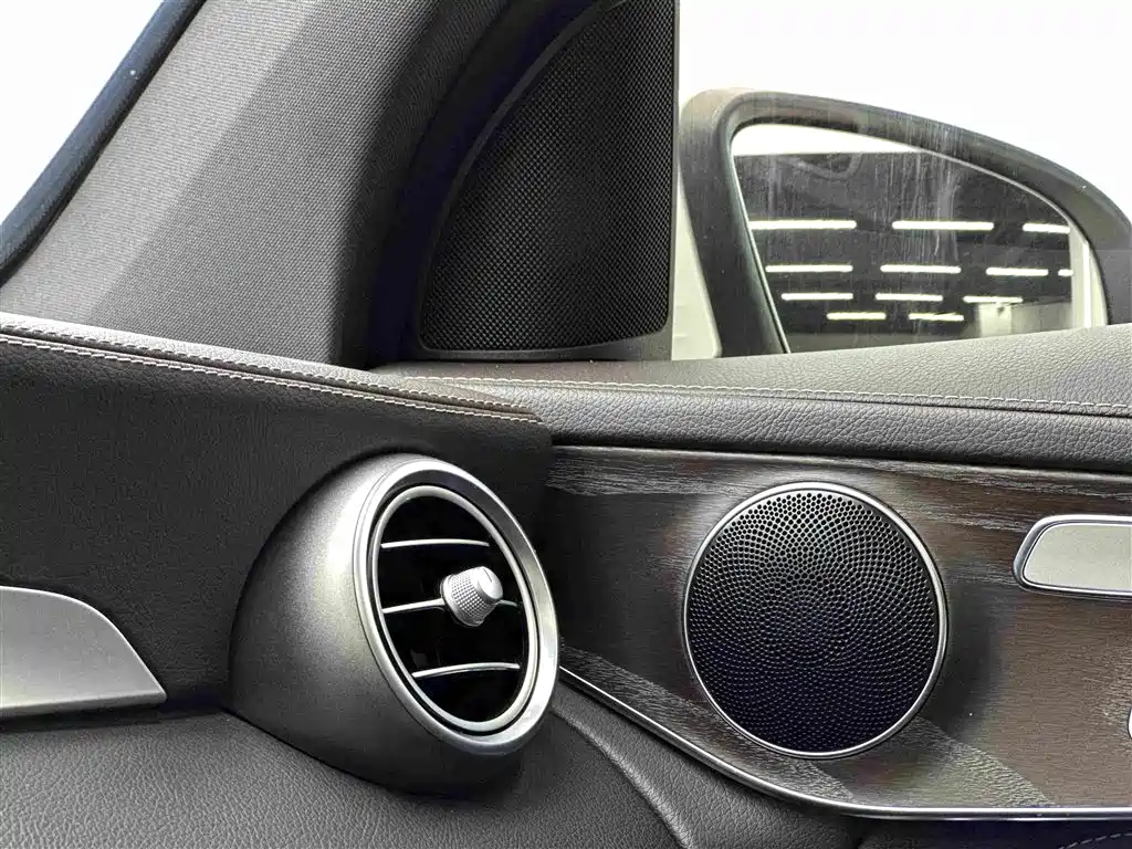Mercedes-Benz GLC 2020 — фото 13