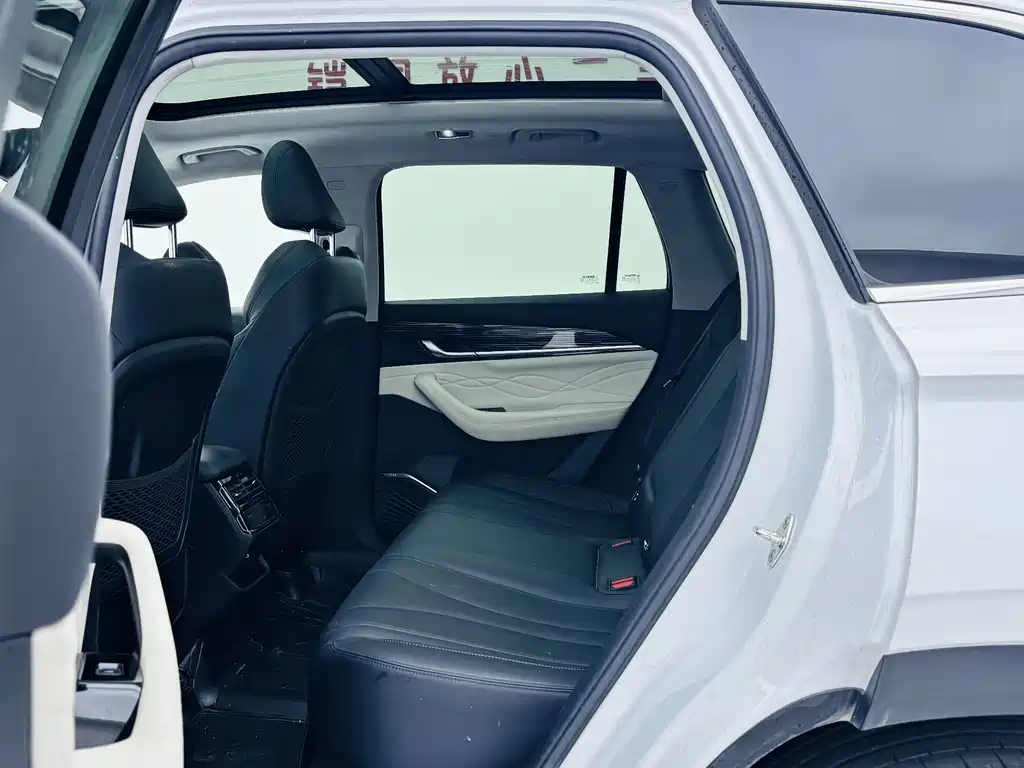 Geely Xingyue L 2023 — фото 15