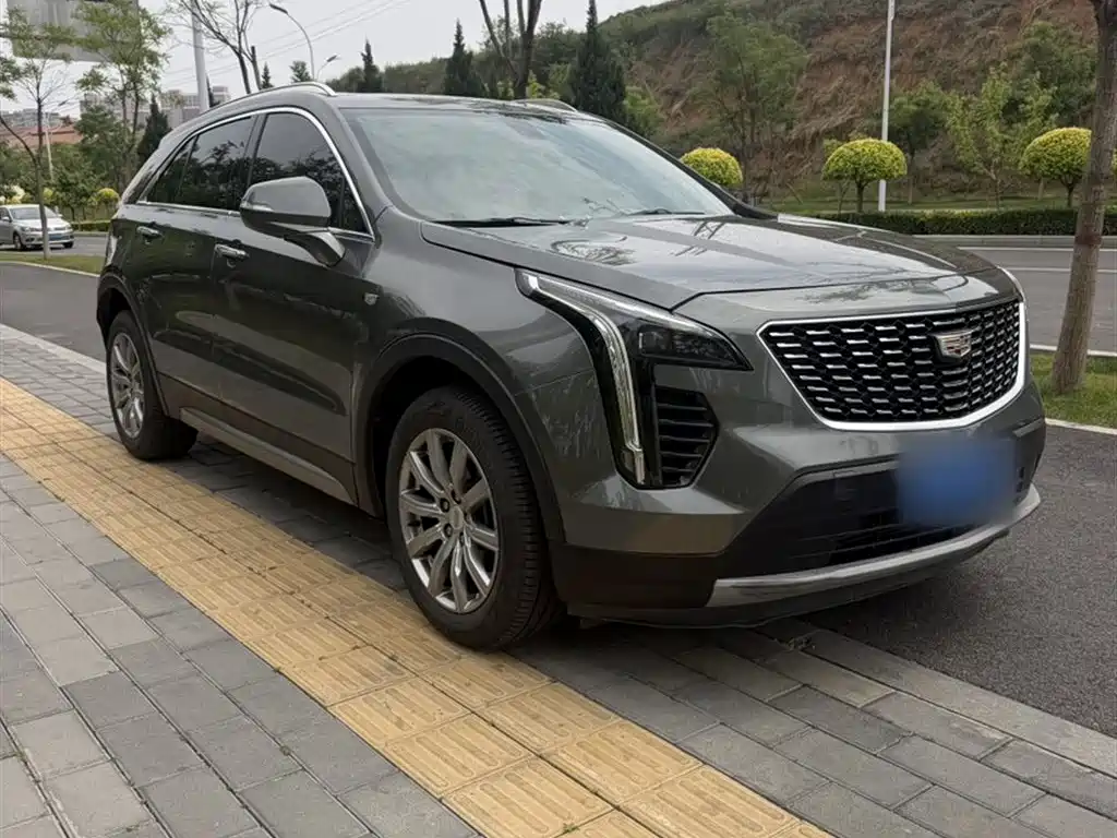 Cadillac XT4 2019 — фото 3