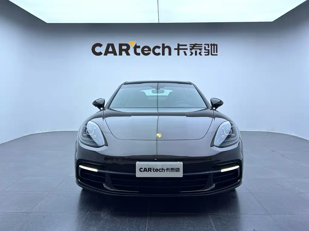 Porsche Panamera 2018 — фото 2
