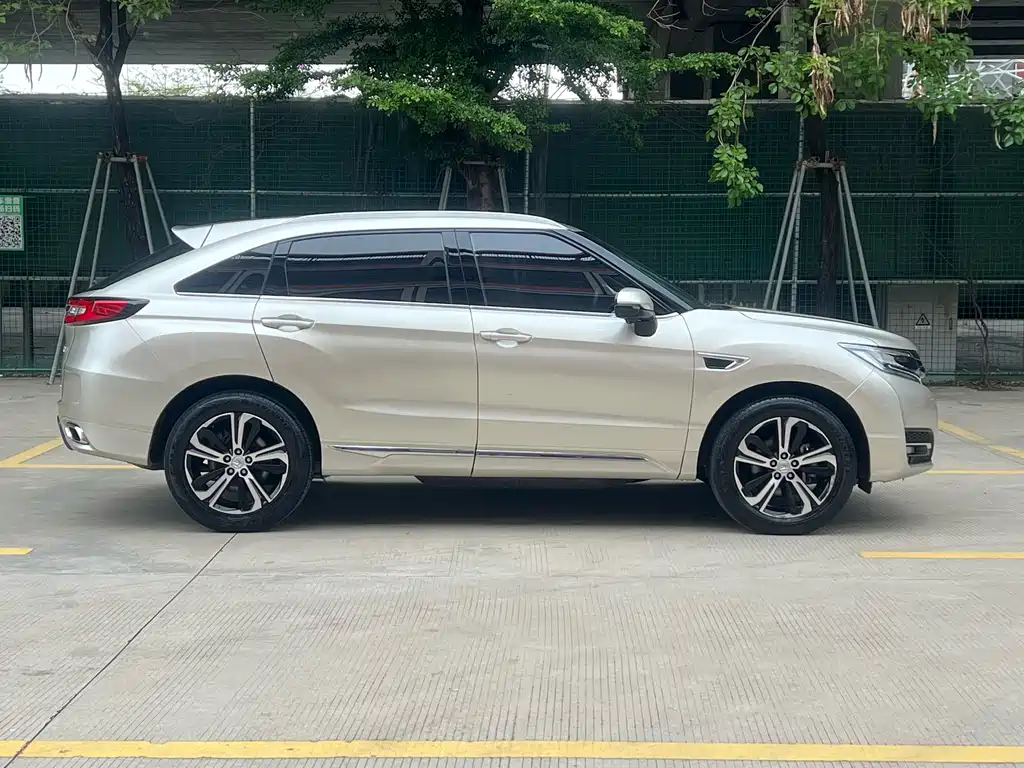 Honda UR-V 2018 — фото 2