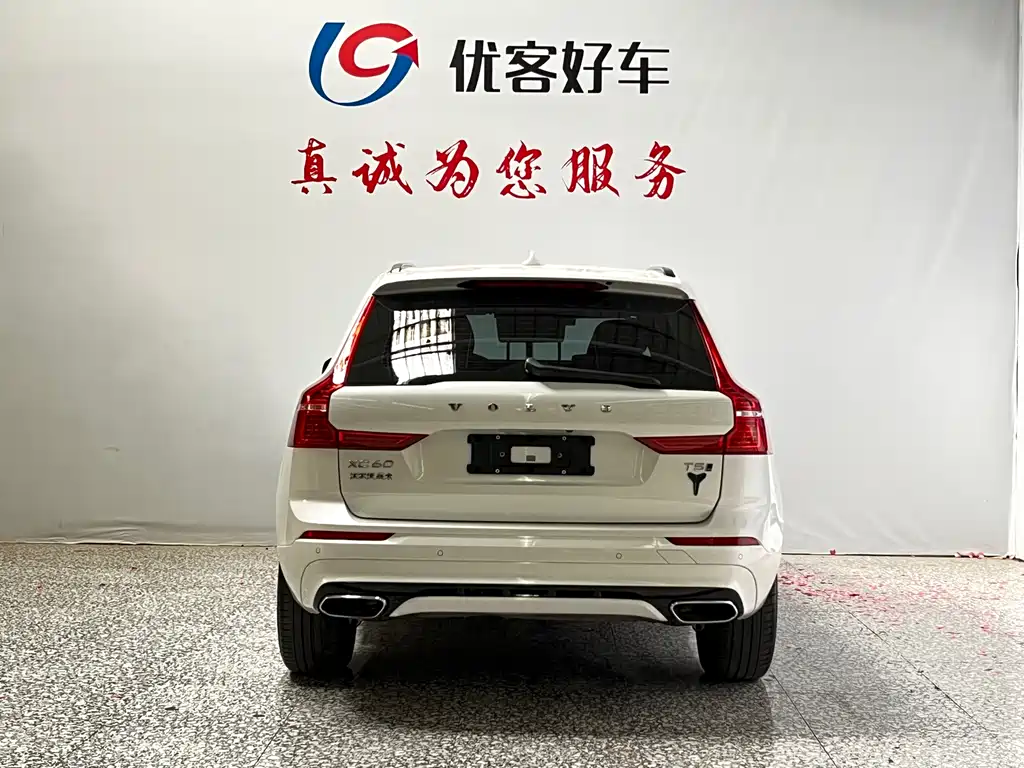 Volvo XC60 2020 — фото 16