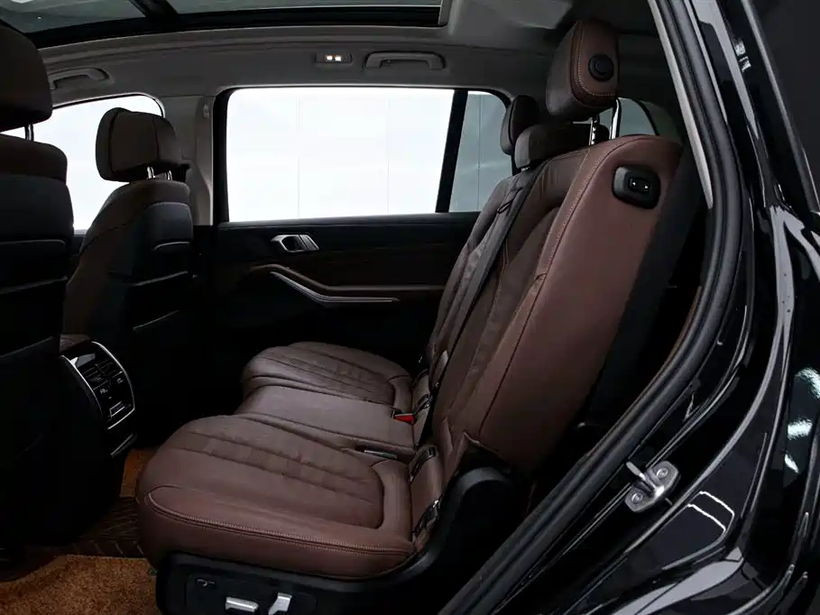 BMW X7 2020 — фото 14