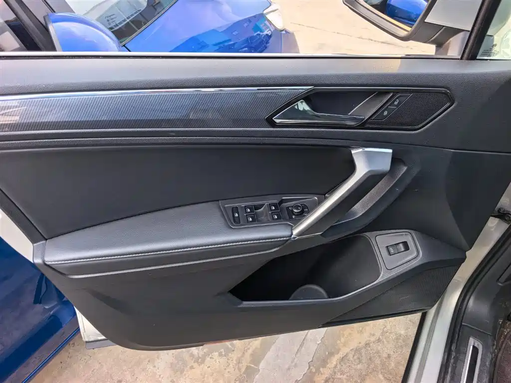 Volkswagen Tiguan L 2021