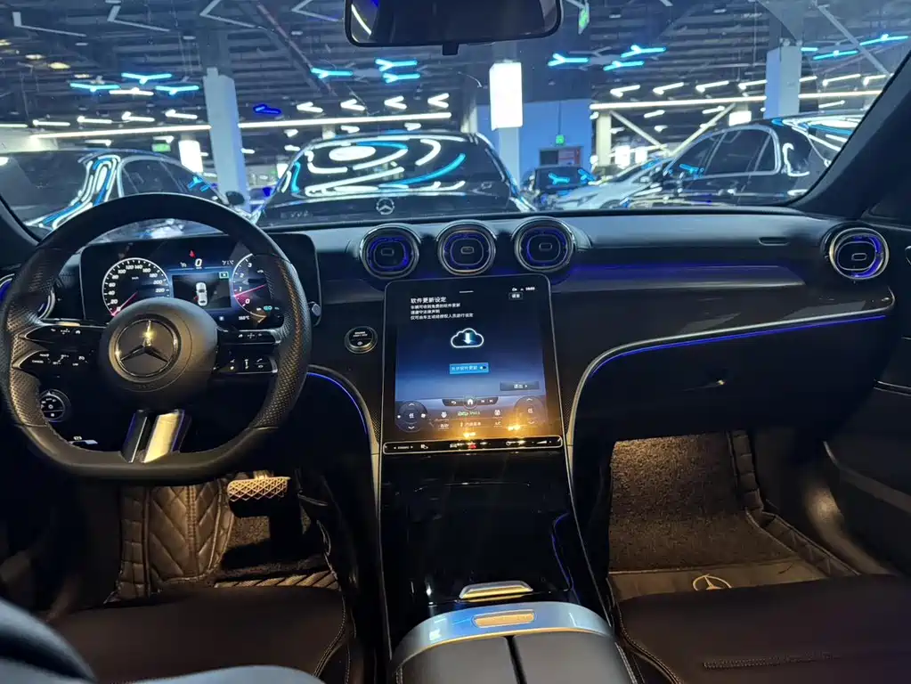 Mercedes-Benz C-Class 2023 — фото 6