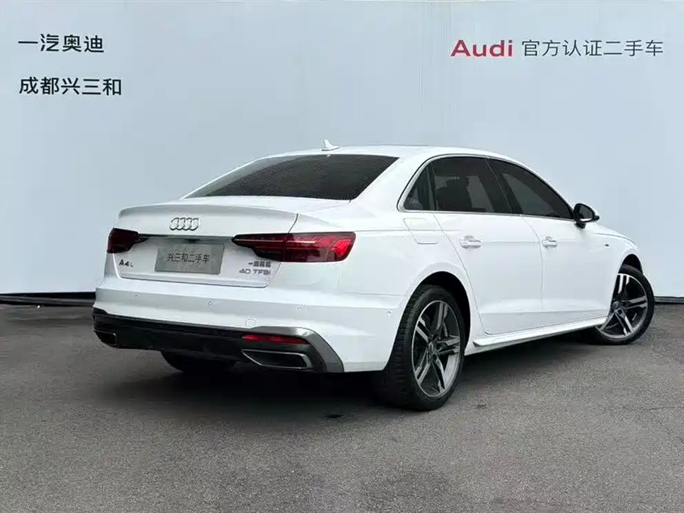 Audi A4L 2020 — фото 4