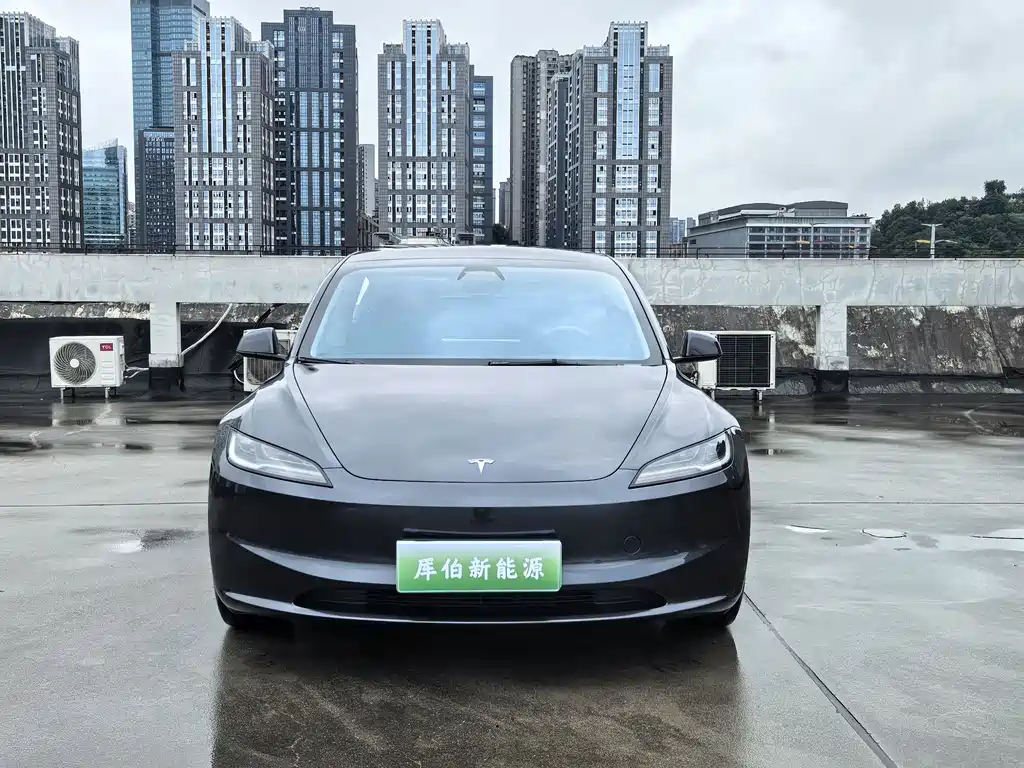 Tesla Model 3 2025 — фото 2