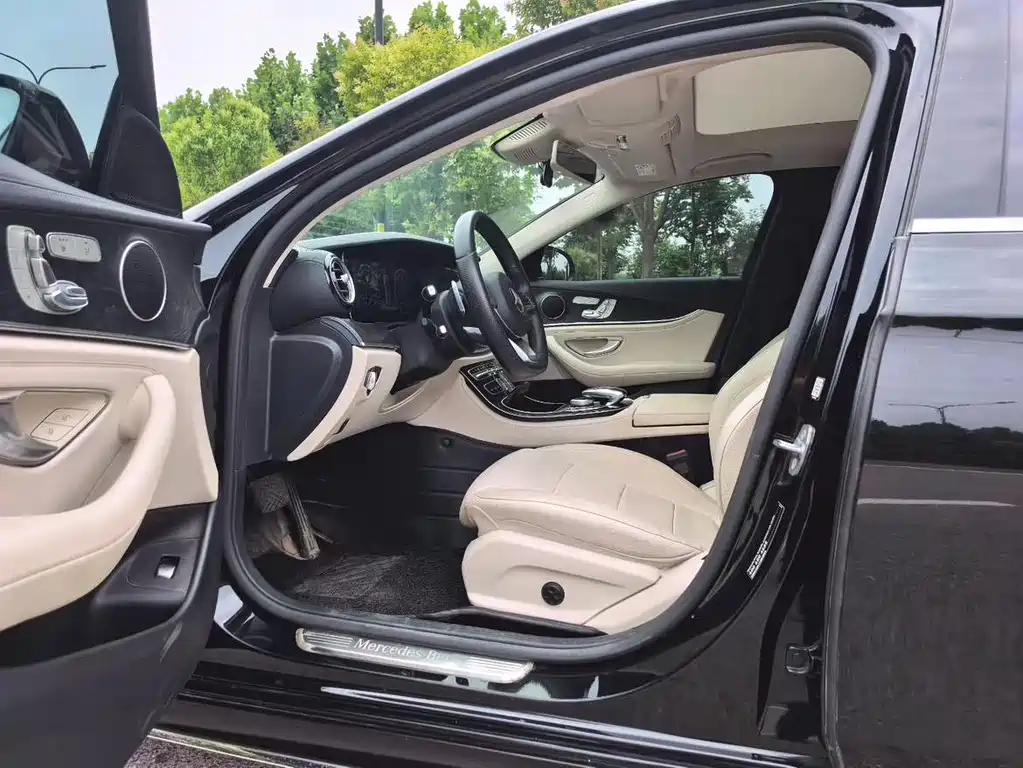 Mercedes-Benz E-Class 2017
