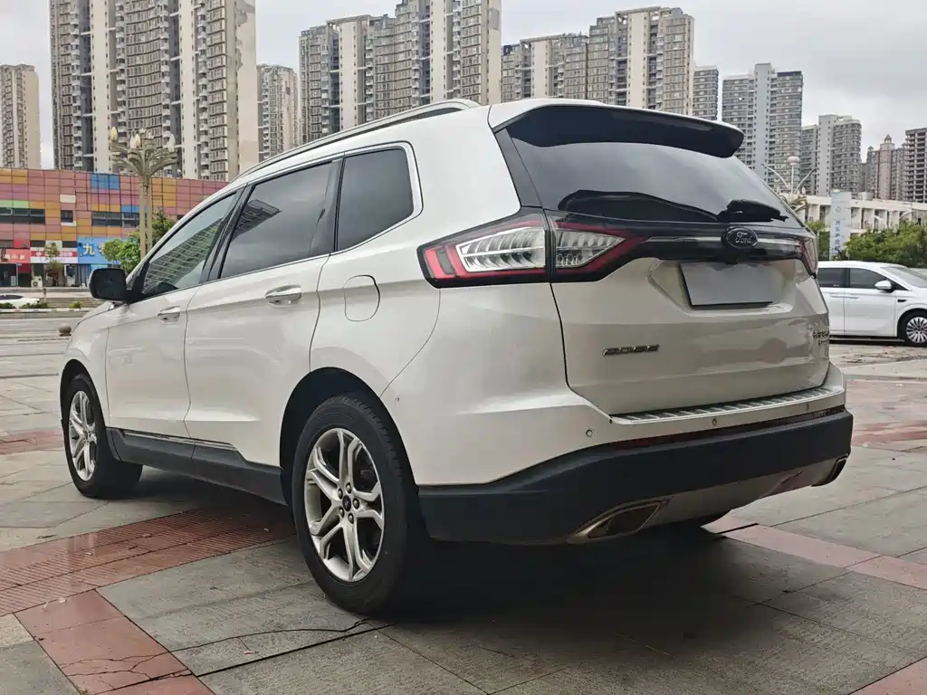 Ford Edge 2018 — фото 4