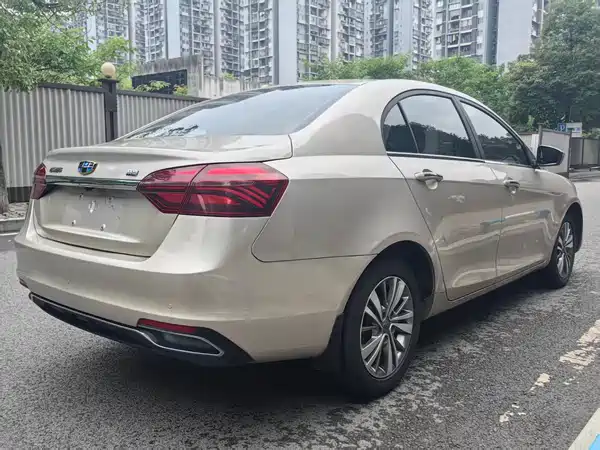 Geely Emgrand 2018