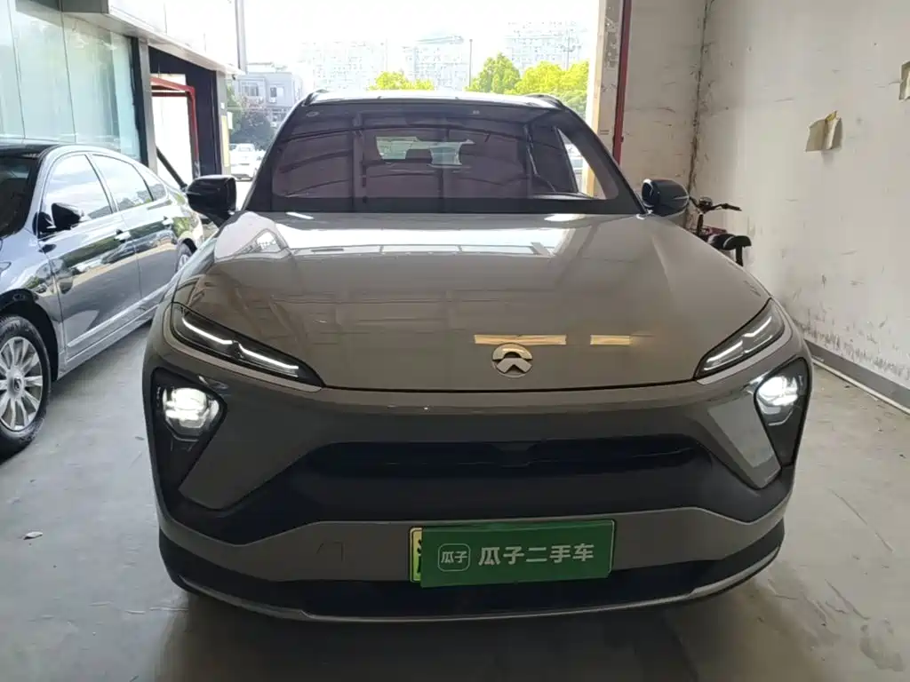 NIO ES6 2020