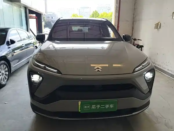 NIO ES6 2020