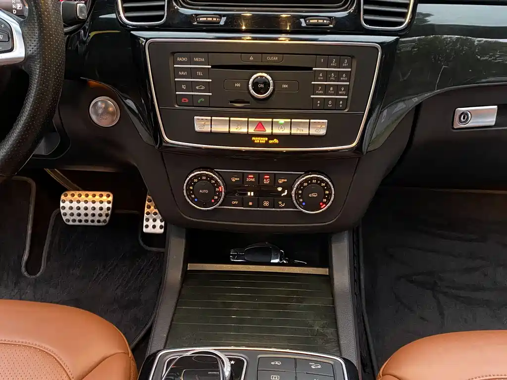 Mercedes-Benz GLE AMG 2019 — фото 12