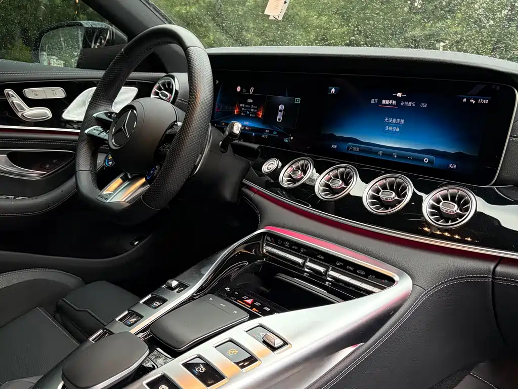 Mercedes-Benz AMG GT 2025 — фото 9