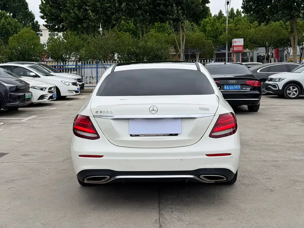 Mercedes-Benz E-Class 2018 — фото 8