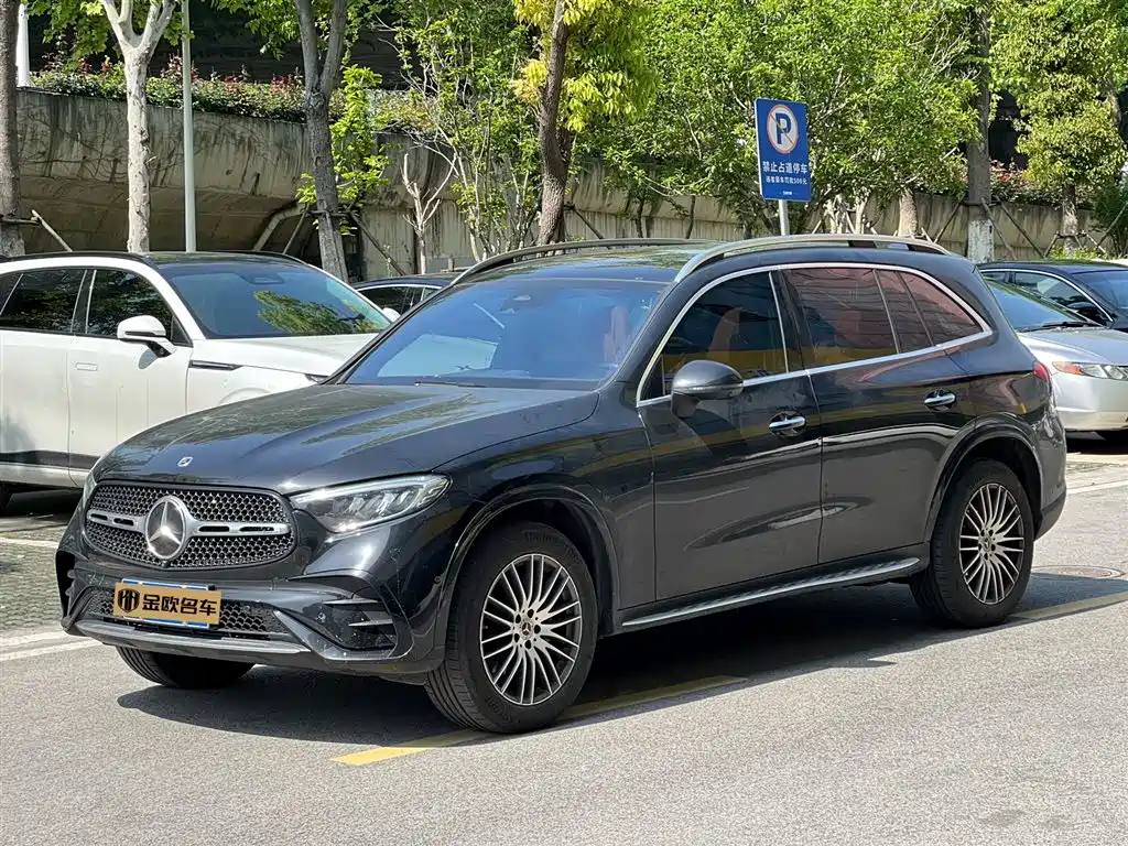 Mercedes-Benz GLC 2024 — фото 1