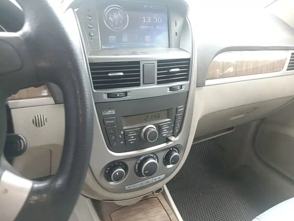 Buick Excelle 2015 — фото 20