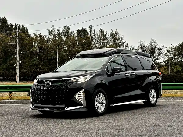 Toyota Granvia 2024