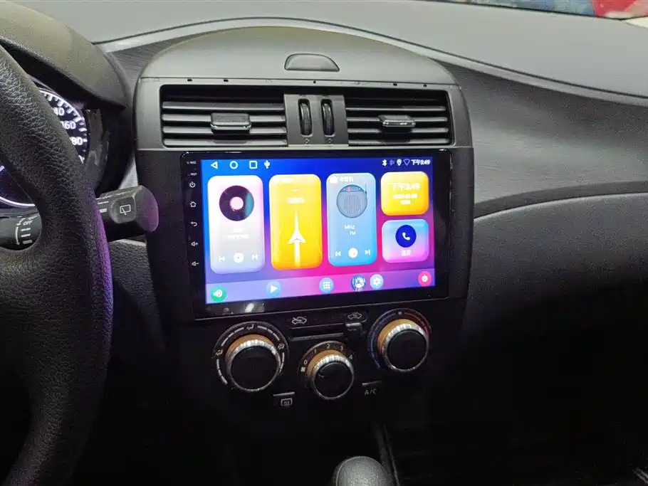 Nissan Tiida 2015 — фото 13