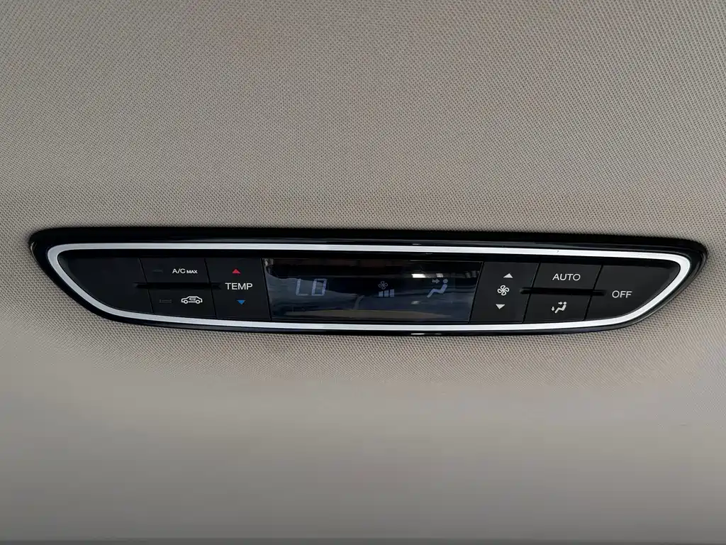 GAC Motor Trumpchi M8 2018 — фото 21