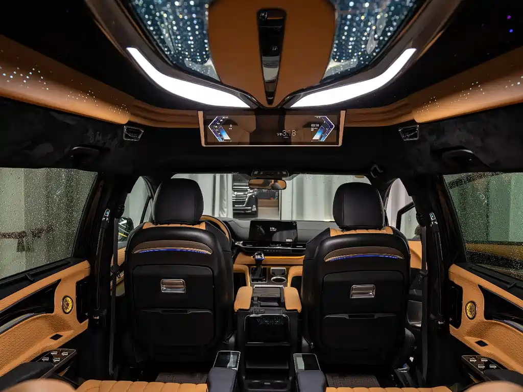 Toyota Granvia — фото 20