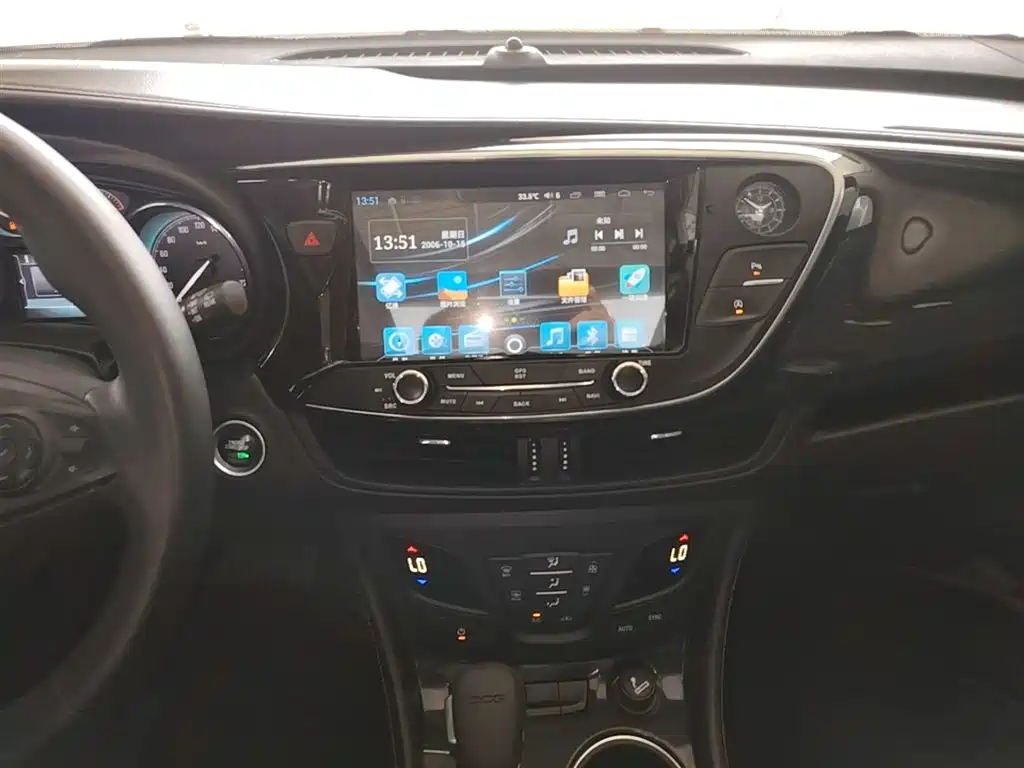 Buick Envision Plus 2016 — фото 13