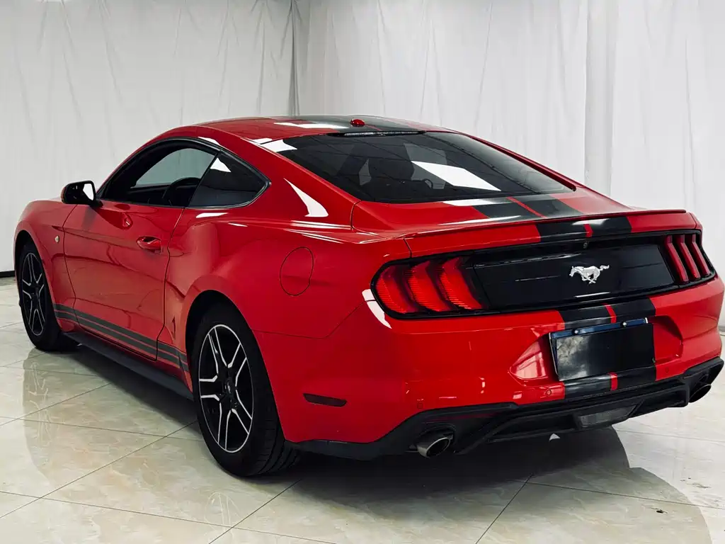 Ford Mustang 2019 — фото 4