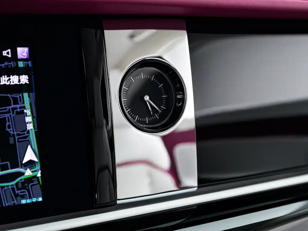 Rolls-Royce Phantom 2025 — фото 25