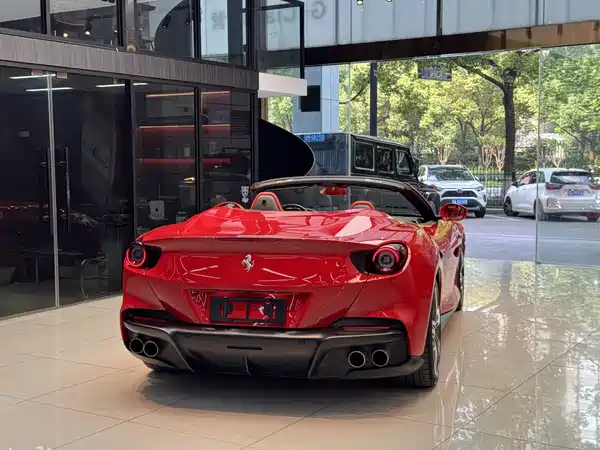 Ferrari Portofino 2022