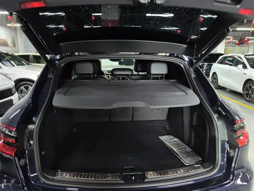 Porsche Macan 2018 — фото 19