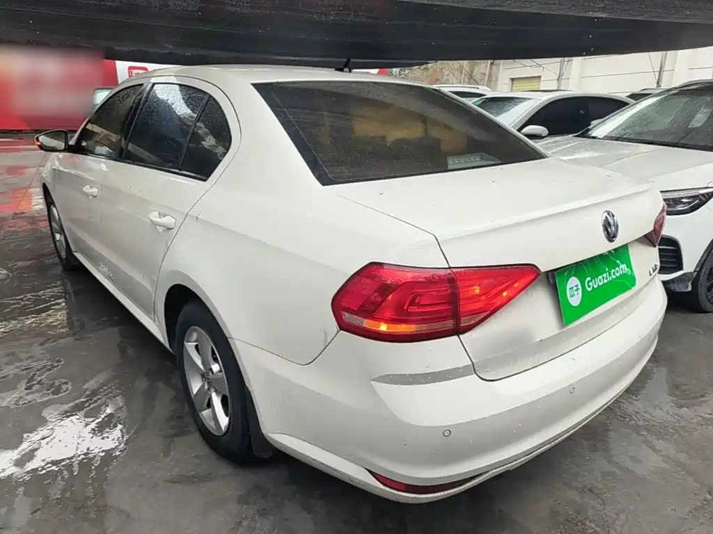 Volkswagen Lavida 2015