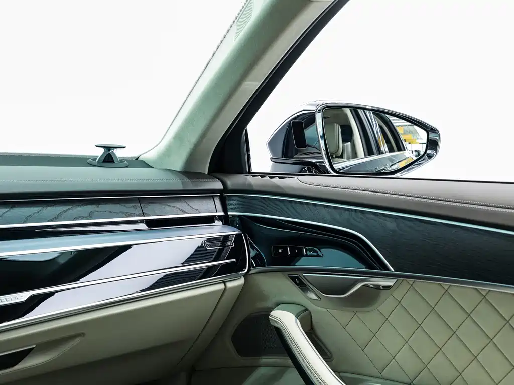 Audi A8 2023 — фото 22