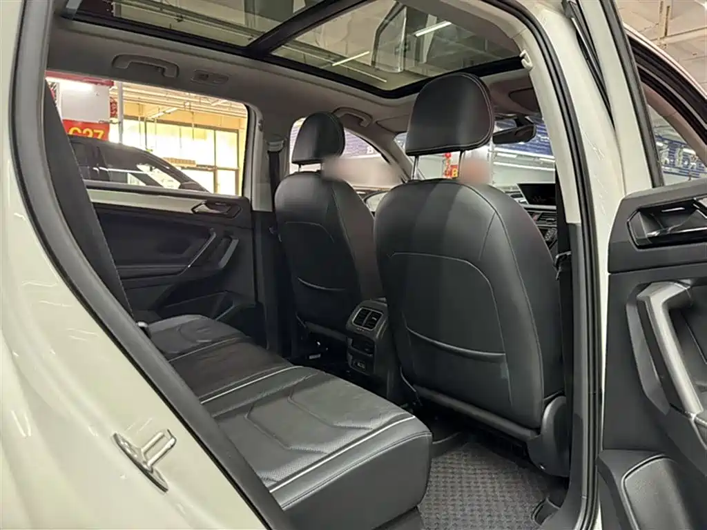 Volkswagen Tiguan L 2017 — фото 17