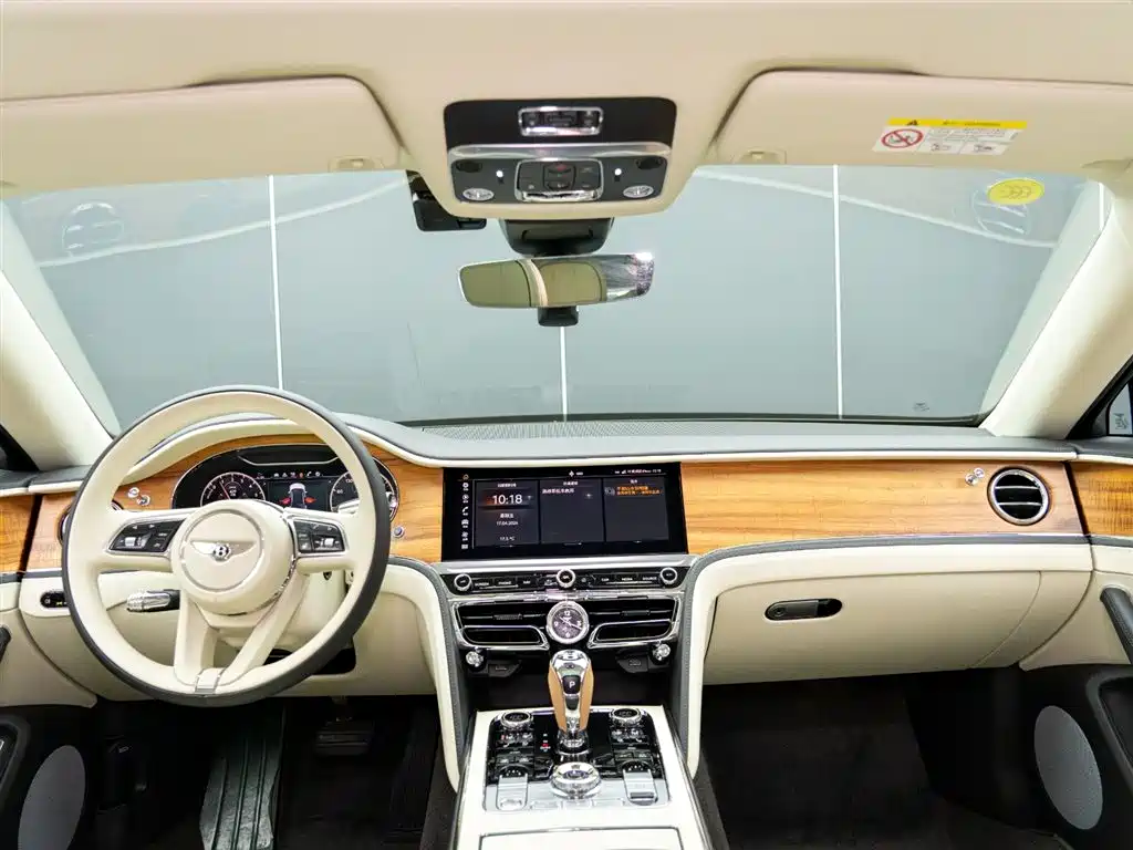 Bentley Flying Spur PHEV 2023 — фото 16