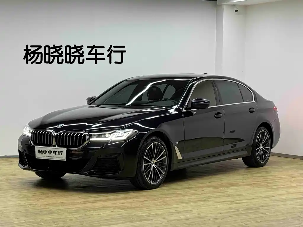 BMW 5 Series 2022 — фото 1