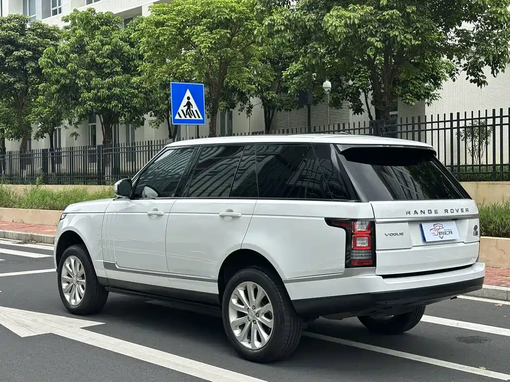 Land Rover Range Rover 2014 — фото 12