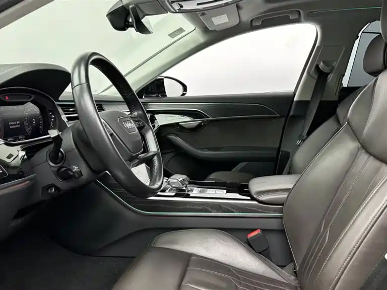 Audi A8 2020 — фото 15