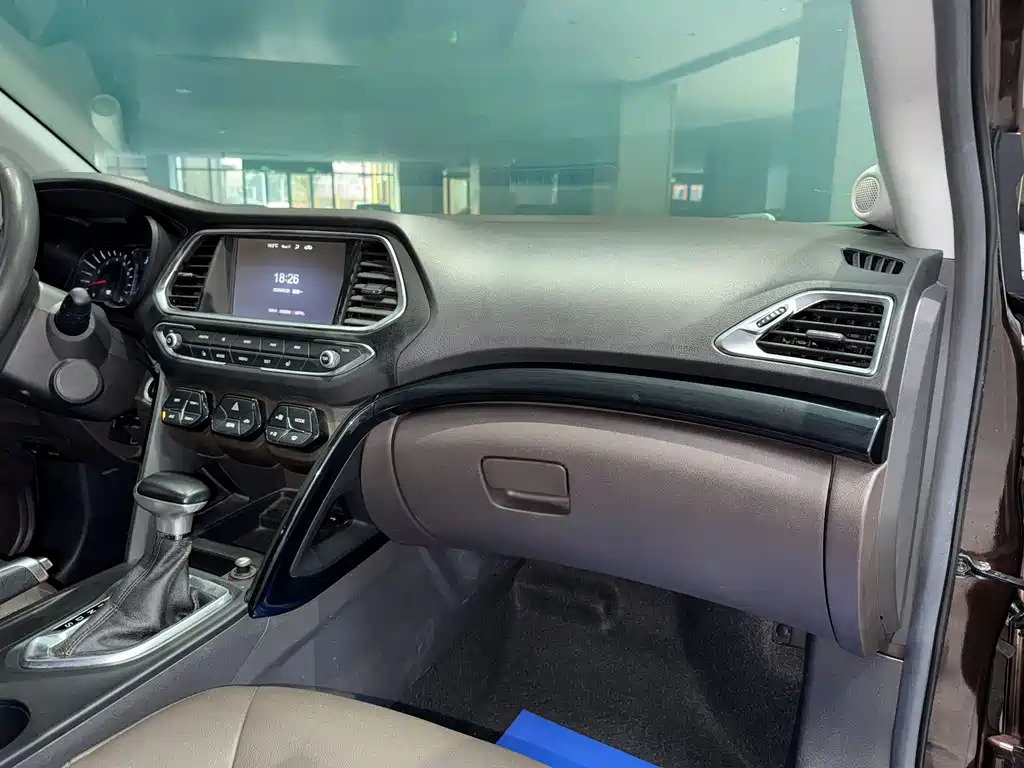 GAC Motor Trumpchi GS4 2016 — фото 22