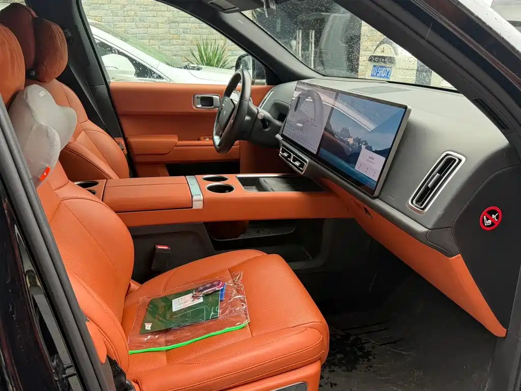 Li Auto Li L8 2024