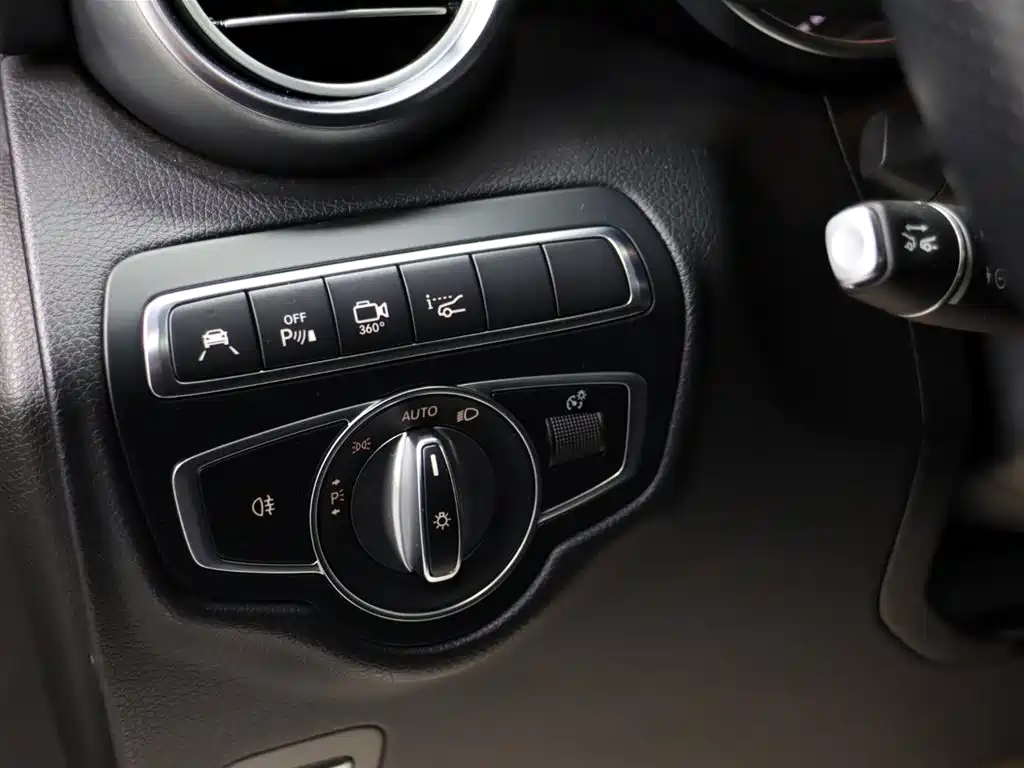 Mercedes-Benz GLC AMG 2019 — фото 12