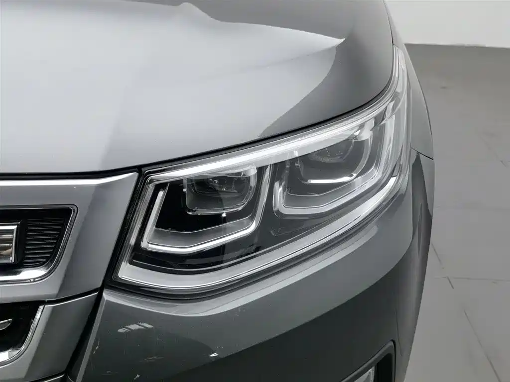 Changan CS95 2017